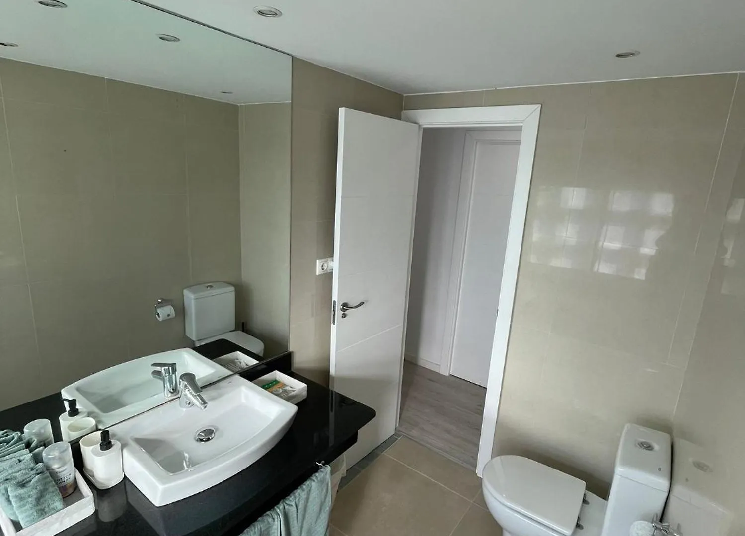 Apartamento Superior Alay En Puerto Marina Playa Benalmadena 0*,  Spain